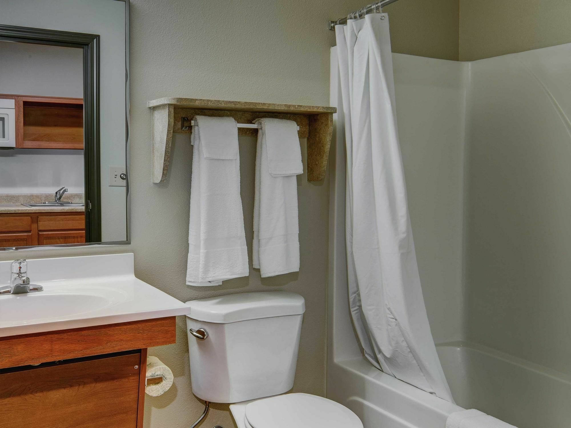 Value Place Louisville Luaran gambar